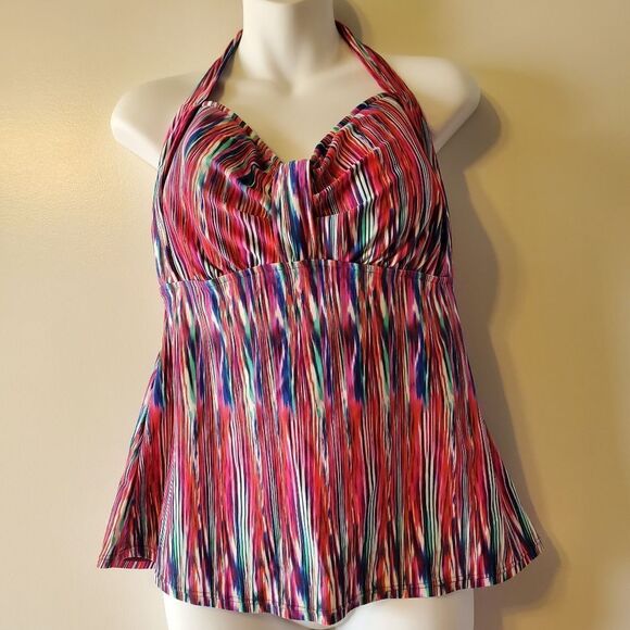 Swim tops  - Picture 1 of 7